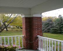 Detail view of a verandah post of the Grahame House, Teulon, 2007; Historic Resources Branch, Manitoba Culture, Heritage, Tourism and Sport, 2007