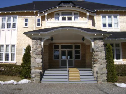 Rosemount - Entranceway