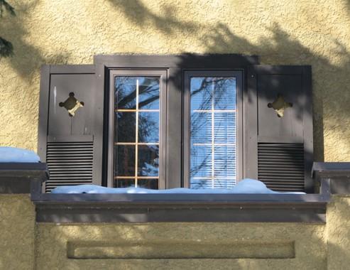 Upper window detail