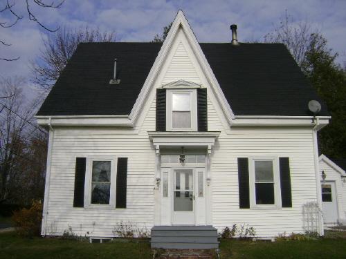 Coakley Residence - Front Façade