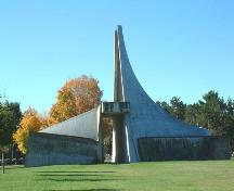 Mausolée des Évêques-de-Trois-Rivières; Ministère de la Culture, des Communications et de la Condition féminine, Martin Dubois, 2006