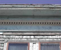 Cette photographie montre les denticules de la corniche, 2007; City of Saint John