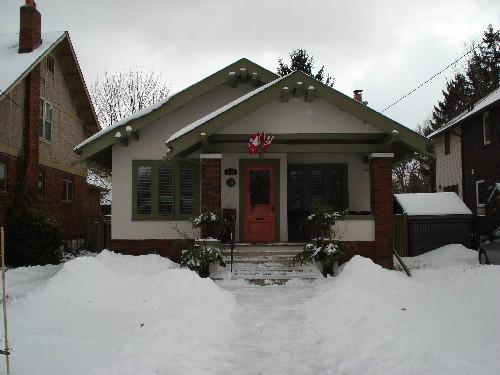 Facade, 437 Victoria Street, 2007