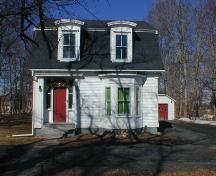 664-666 St. George Street, Annapolis Royal, south elevation, 2005; Heritage Division, NS Dept. Tourism, Culture and Heritage, 2005