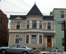 Cette image montre la façade avant de l'édifice; City of Saint John