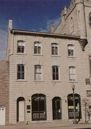 Façade, Armouries, 2007
