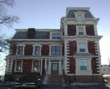 Cette photographie montre la vue globale de l'édifice; City of Saint John