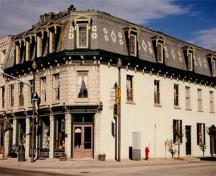 Of note is the Mansard roof with slate tile detailing.; Gord Strathdee, 2007.