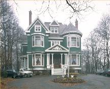 Exterior photo; Parks Canada / Parcs Canada 1984