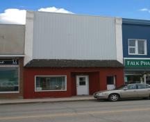 Primary elevation, from the west, of the Wright Building, Carberry, 2008; Historic Resources Branch, Manitoba Culture, Heritage and Tourism, 2008