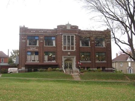 Facade, Falstaff Public School, 2008