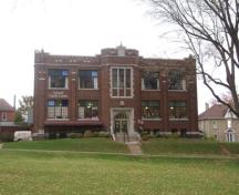 Of note is the symmetrical facade.; Paul Dubniak, 2008.