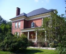 Of note is the decorative chimney.; Kirsten Pries, 2008.