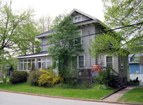 Showing east elevation