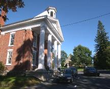 Noyau institutionnel de Knowlton; Ministère de la Culture, des Communications et de la Condition féminine, Jean-François Rodrigue, 2004