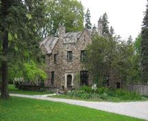 Of note are the gable roofs and multiple chimneys.; Paul Dubniak, 2008.