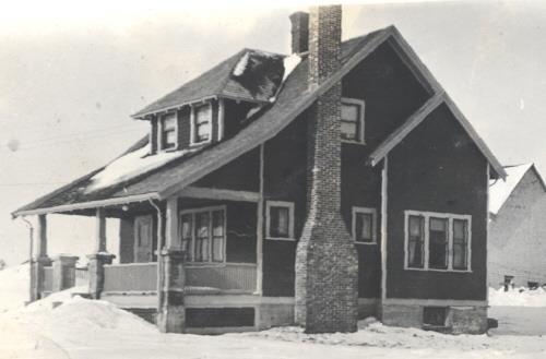 Showing house in the 1920s
