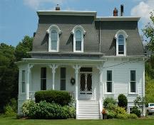 Front view of the Leonard Carey Archibald House.; Heritage Division, N.S. Dept. of Tourism, Culture and Heritage, 2009.