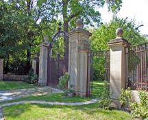 Contextual view of the Nanton Estate Gates, Winnipeg, 2006; Historic Resources Branch, Manitoba Culture, Heritage and Tourism, 2006