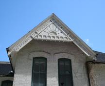 Detail of the bargeboards on the south elevation of the Kelly House, Winnipeg, 2007; Historic Resources Branch, Manitoba Culture, Heritage and Tourism, 2007