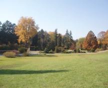 Of note are the estate lawns which are now a public park.; Martha Fallis, 2008.
