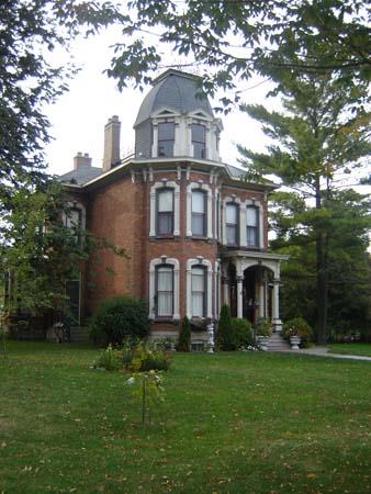 Northwest Corner, Strachan House