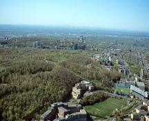 Arrondissement historique et naturel du Mont-Royal; Ministère de la Culture, des Communications et de la Condition féminine, Pierre Lahoud, 2004
