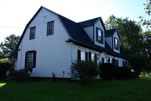 Showing side elevation