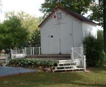 Featured is the bandshell.; Kayla Jonas, 2008.
