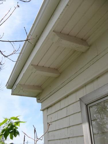 Showing detail of eave bracketting
