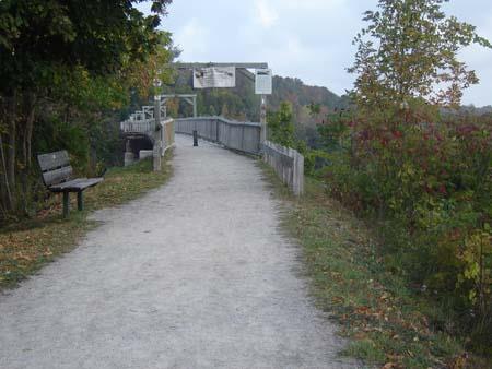 Menesetung Bridge