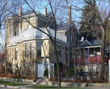 Of note is the Italianate balconnette.; City of Brantford, 2008.