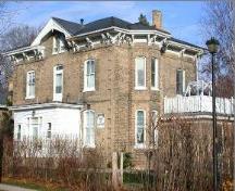 Of note is the three-sided bay window.; City of Brantford, 2008.