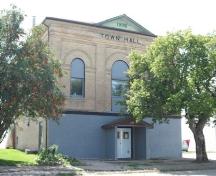 View of entrance from the north, 2009.; Clint Robertson, 2009.