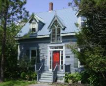 This photograph shows the front façade of the residence, 2009; Town of St. Andrews