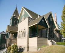 Exterior view of the Sixth Avenue United Church, 2005; City of New Westminster, 2005