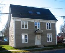 Image showing the front façade of 402 Union Street; City of Fredericton