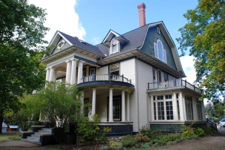 Oblique view of front elevation, 2009