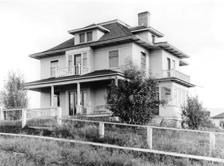 Front elevation, 1910
