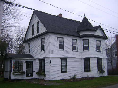 253 Queen Street - Contextual view