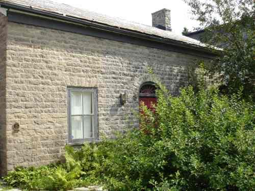 Lyman Clothier House