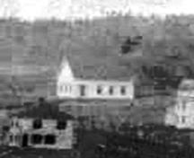Image de l'école Seal Cove prise avant l'ajout de 1935. À cette époque, l'école comprenait les élèves des années 1 à 9. Le journal 'The Chatterbox' était aussi publié à l'étage supérieur.; Grand Manan Archives