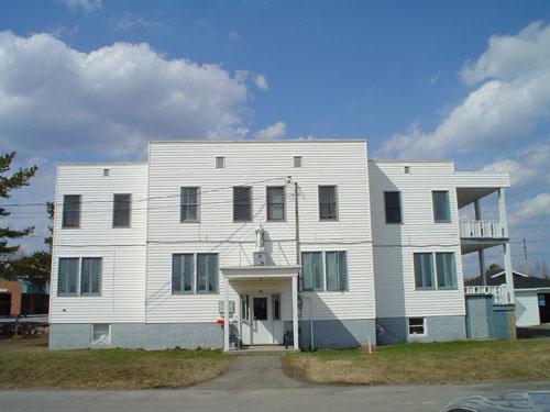 Façade avant de l'édifice