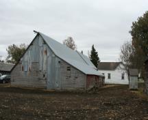 Contextual view, from the northeast, of the Ens Heritage Homestead, Reinland, 2009; Historic Resources Branch, Manitoba Culture, Heritage and Tourism, 2009
