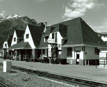 Édifice fédéral du patrimoine classé Ancienne gare des Chemins de fer nationaux du Canada; (B. Potyondi, Great Plains Research Consultants, 1991.)