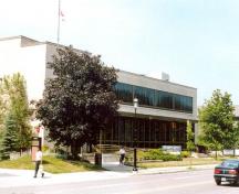 Exterior photo; (Public Works and Government Services Canada, Public Works and Government Services Canada, 1998.)