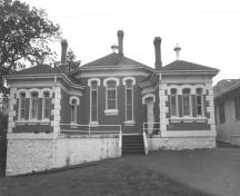 Building no. 39, site features, western elevation.; (Ian Doull, AHB, Parks, 1989.)