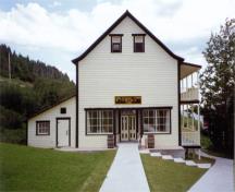 Facade of the Hyman house and store in 1992; Parks Canada Agency / Agence Parcs Canada