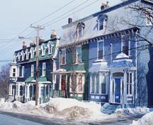 General view of Rennie's Mill Road Historic District showing the spacious and well-treed lots and the consistent scale of the buildings and lot sizes, 1994.; Parks Canada Agency / Agence Parcs Canada, J. Butterill, 1994.