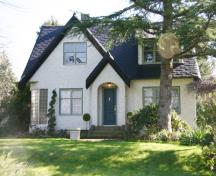 Exterior view of the Thomas L. Lawrence House.; City of Surrey, 2005